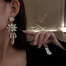 Cargar imagen en el visor de la galería, Vittoria • Earrings