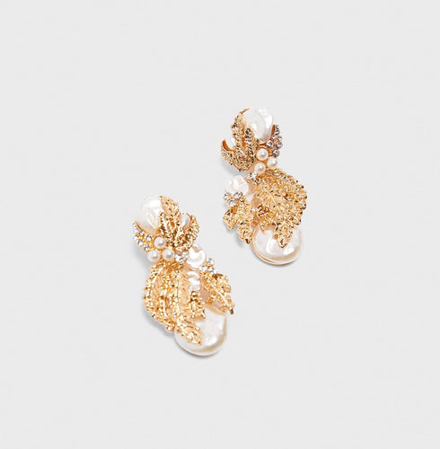 Viveka • e a r r i n g s